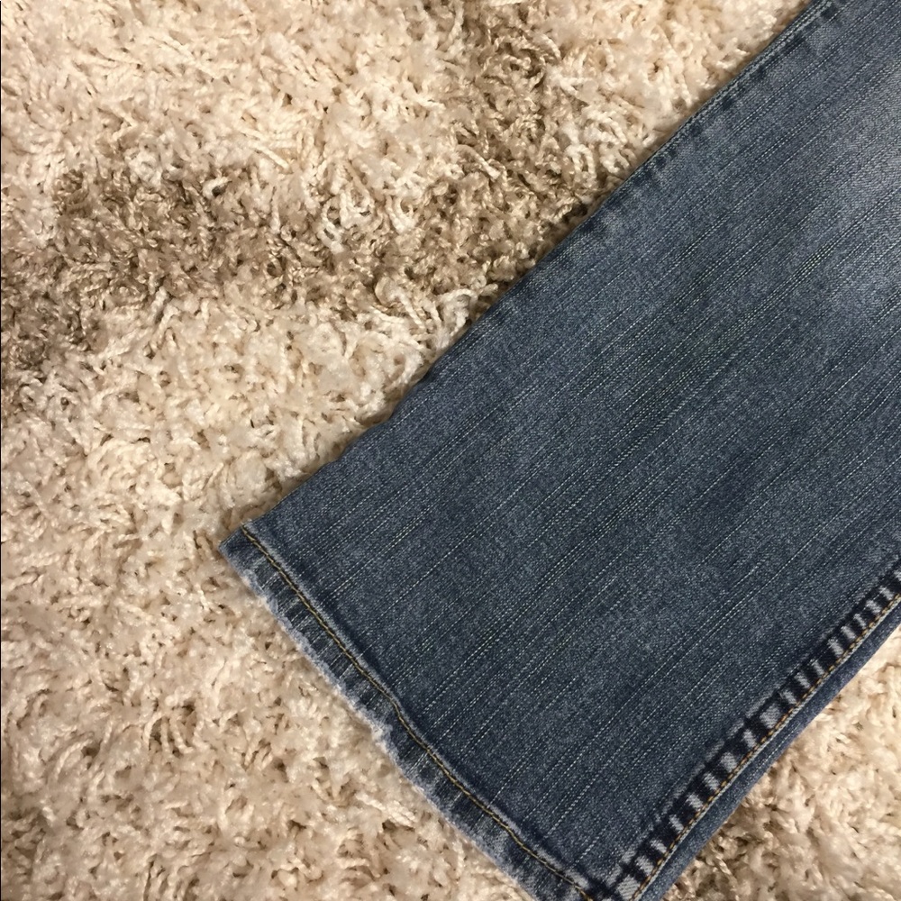 Silver capris - Picture 6 of 6